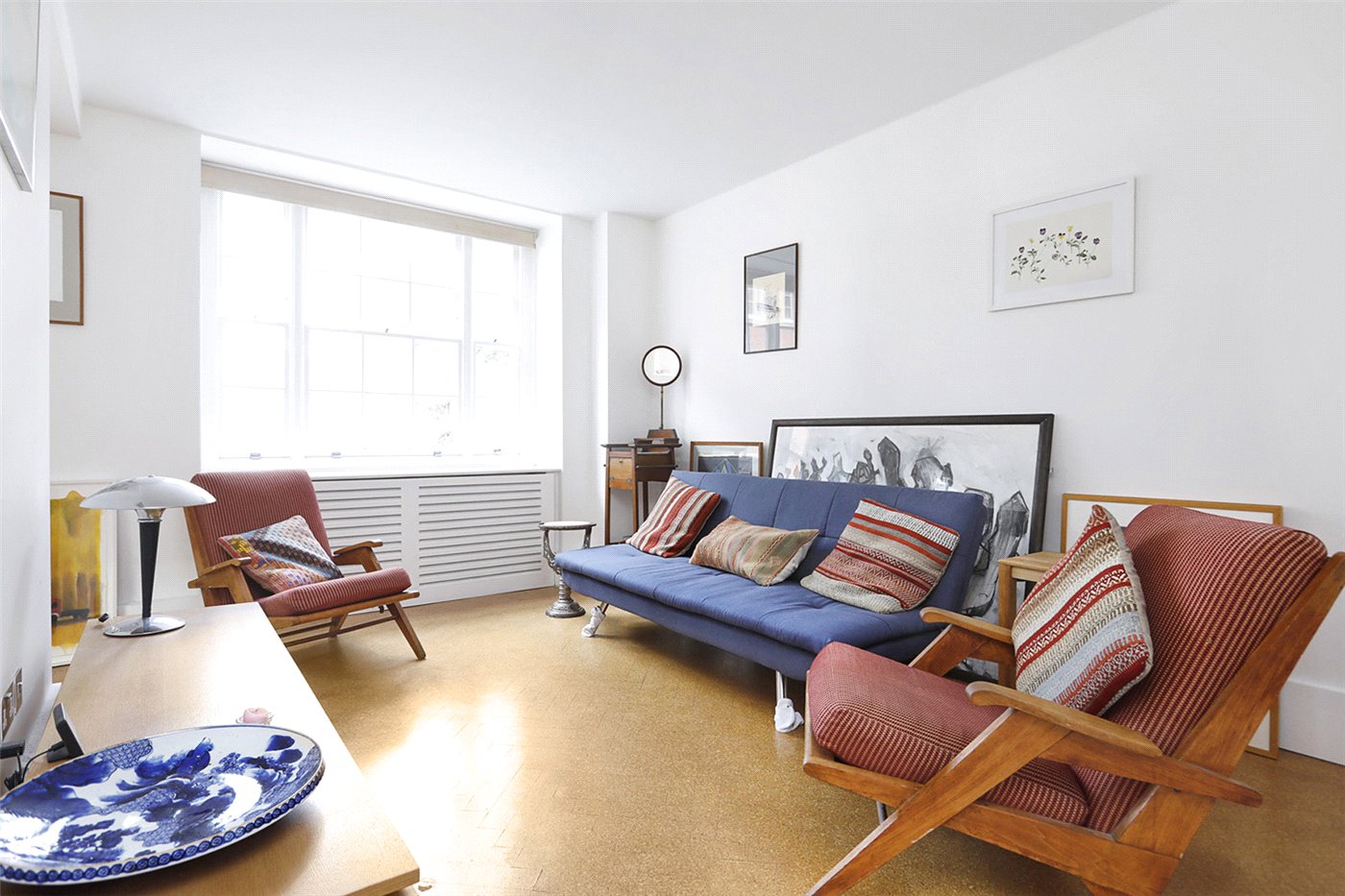 Reception 2/Bedroom